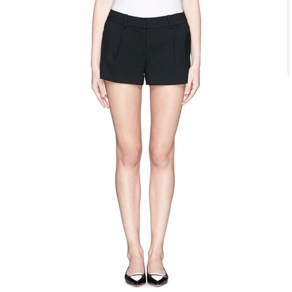 Diane Von Furstenberg Size 12 Naples Black Pleated Front Trouser Shorts NWOT - Picture 1 of 8